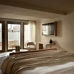 Omeon Mykonos Otel 5*